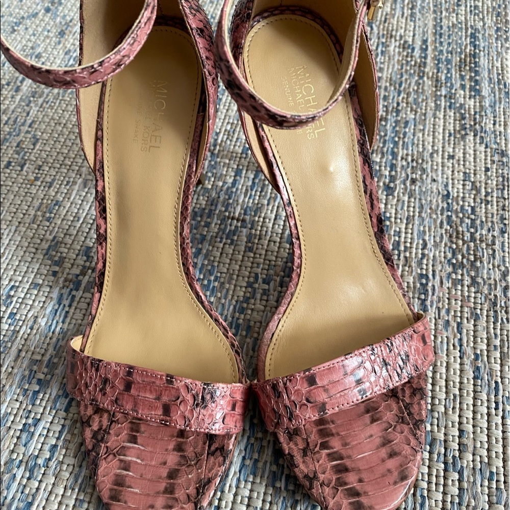 LIKE NEW snake Skin Michael Kors high heels 6.5M